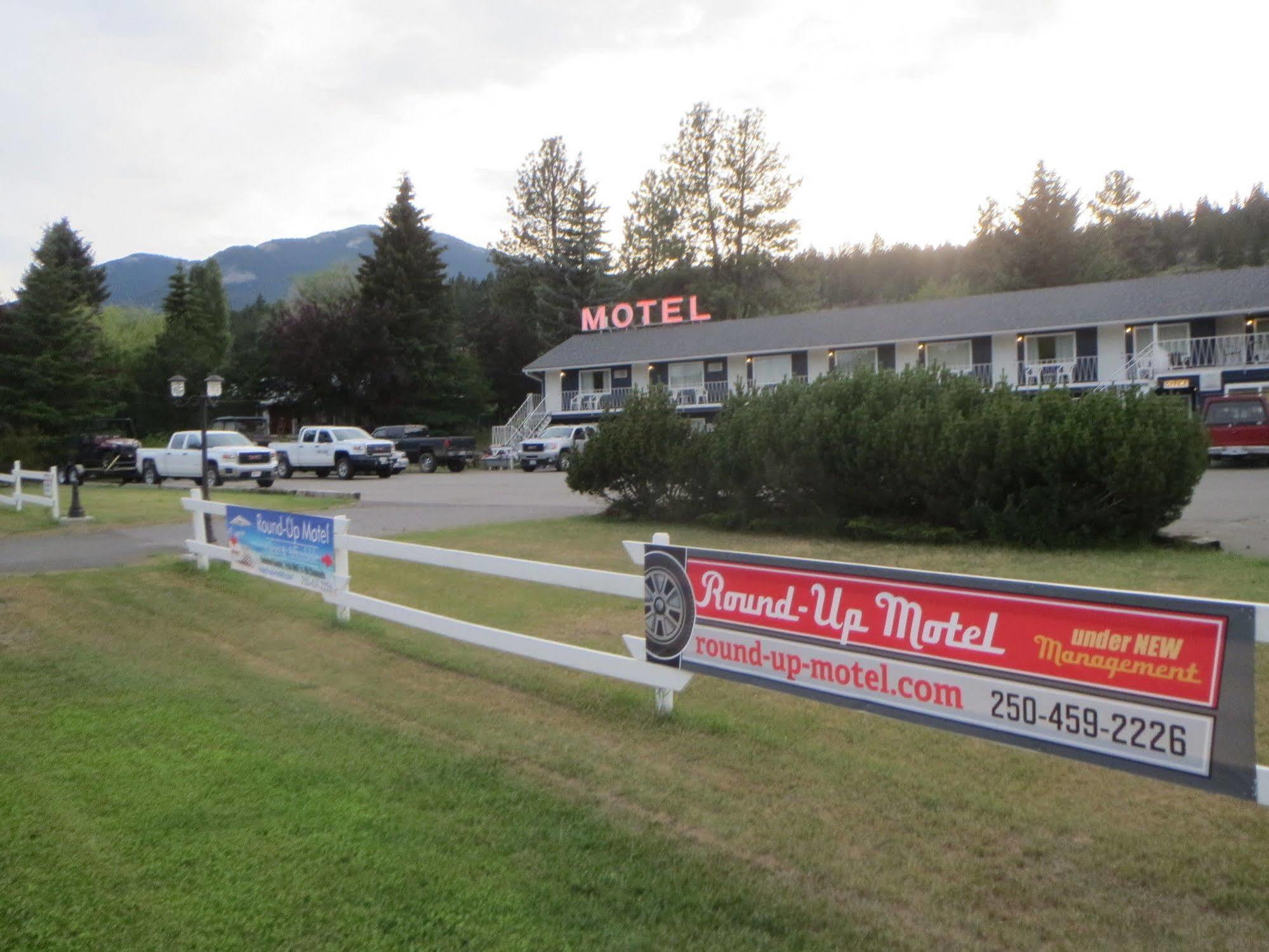 Round-Up Motel Clinton Eksteriør billede