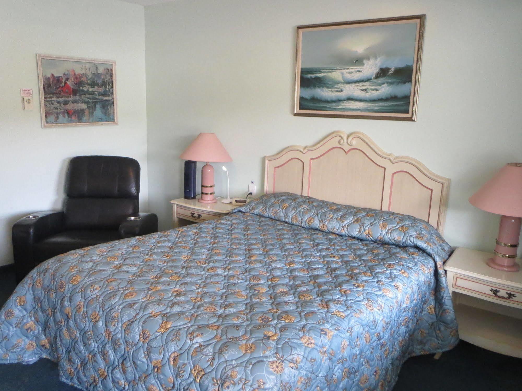 Round-Up Motel Clinton Eksteriør billede